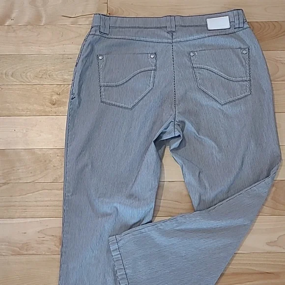 Women pants - Picture 4 of 5